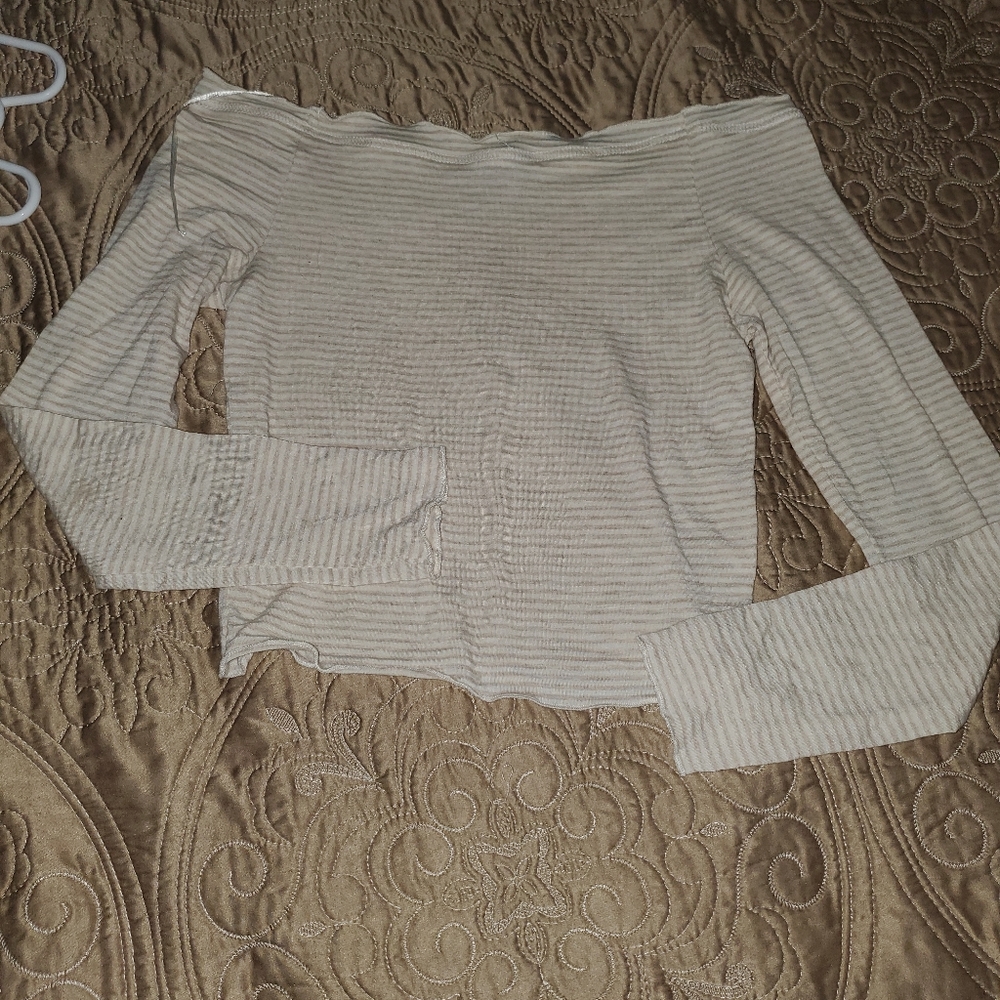 Long  sleeve shirt